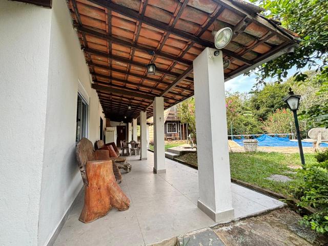 Casa Espetacular com Ampla Área e Atrações