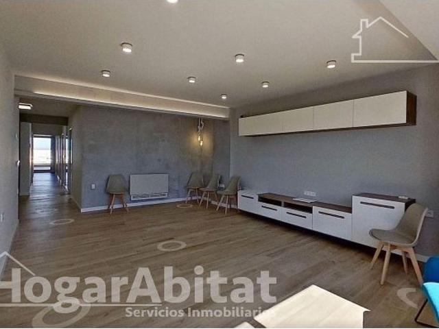 ¡CASA ESPECTACULAR! AMPLIA Y REFORMADA CON DOS VIVIENDAS INDEPENDIENTES Y VISTAS DESPEJADAS