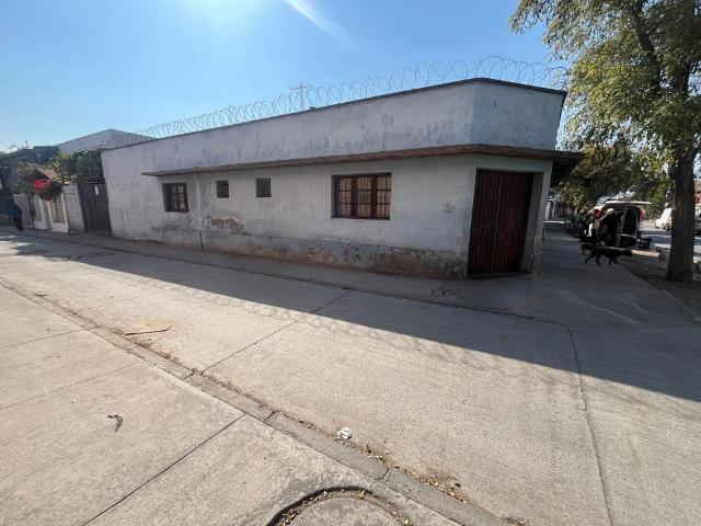 CASA ESQUINA PARA REMODELAR EN SAN MIGUEL
