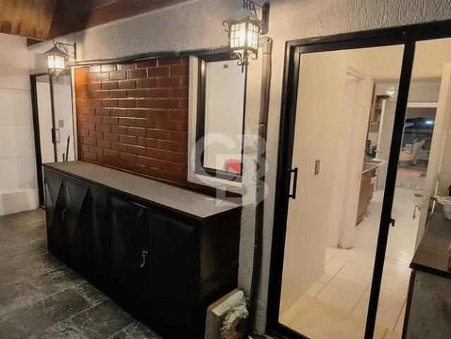 Casa esquina elegante con amplio jardín y 4 dorm | 4 dormitorios por 260000. 00 en Osorno