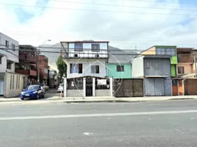 Casa esquina frente plaza bicentenario | 5 dormitorios por 153000. 00 en Antofagasta