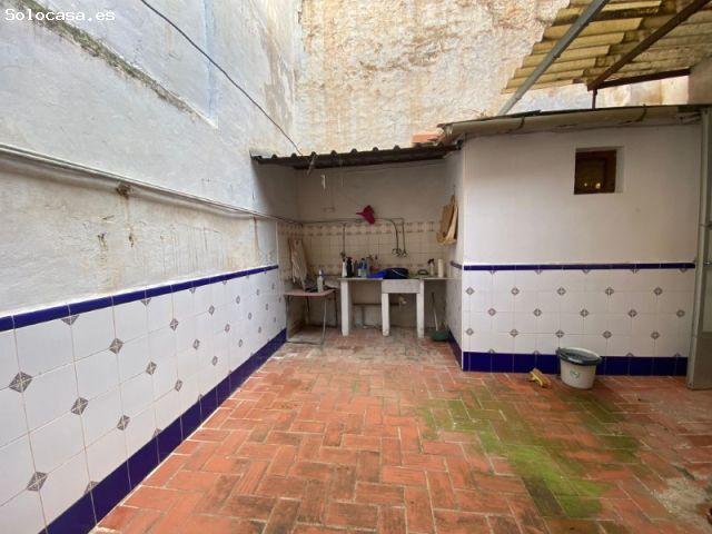 CASA ESQUINERA EN VENTA EN LALCUDIA