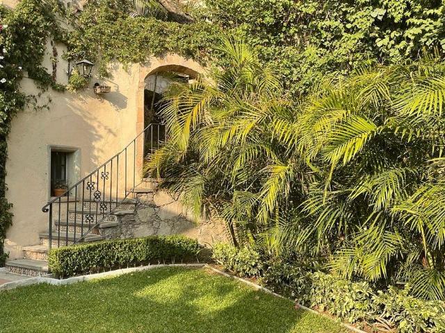 Casa estilo Belloli clasico de hacienda en Paseo de la Presa