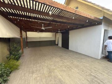 Casa Estilo Loft con Amplio Patio PARA EMPRESAS