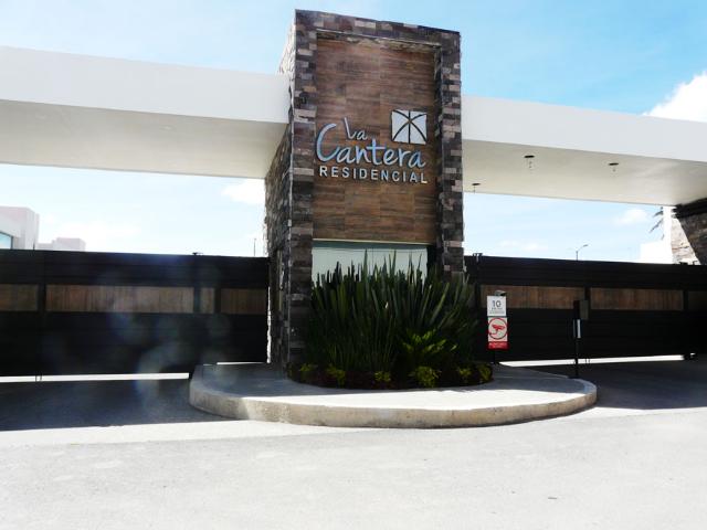 Casa Estilo Minimalista en Renta, en La Cantera Pachuca