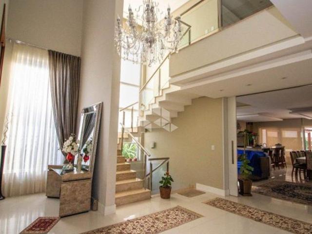 CASA ESTILO SOBRADO EM CONDOMÍNIO FECHADO, CANOAS!