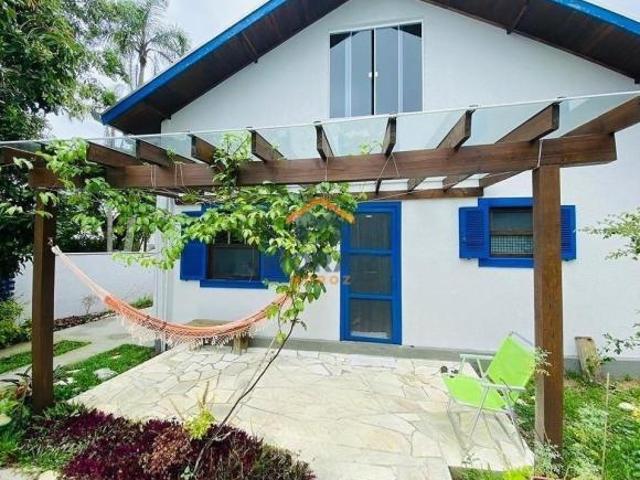 Casa faixa mar com piscina em Pontal do Sul