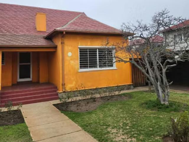 Casa familiar miraflores bajo 4d 3b pisos raulí 178891
