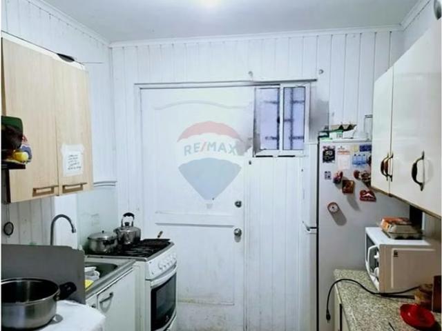Casa familiar con amplio terreno. 3 dormitorios por 4250.00 en Lo Prado