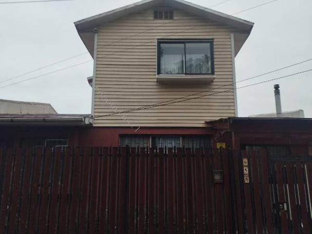 Casa Familiar con Comodidades en Los Paltos, Quillota