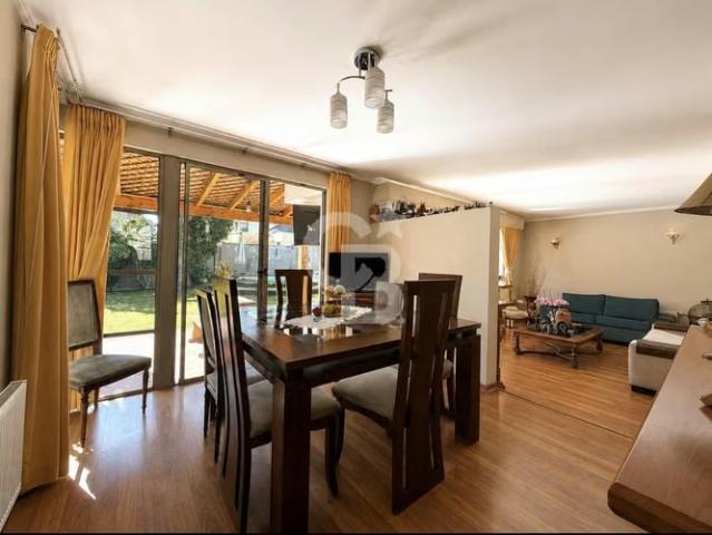 Casa Familiar, condominio cerrado | 6 dormitorios por 12000.00 en Peñalolén