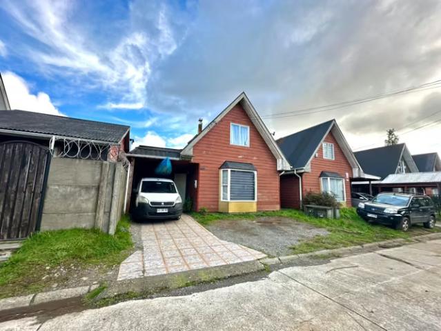 Casa familiar en excelente sector bosque entre ríos | 3 dormitorios por 147000. 00 en Valdivia