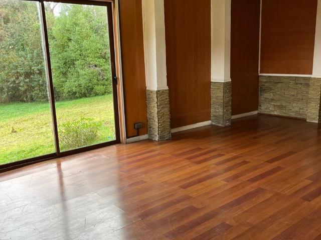CASA FAMILIAR EN PARCELA DE MEDIA HA STA ANA VALDIVIA