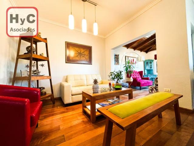 Casa Familiar en Viña del Mar Alto: 4 Dormitorios, 3 Baños + Estudio Independiente | 4 dormitorios por 7980.00 en Chile