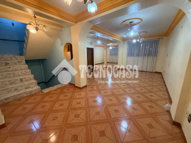 CASA FAUSTO VEGA SANTANDER, COL. ESCUADRON 201