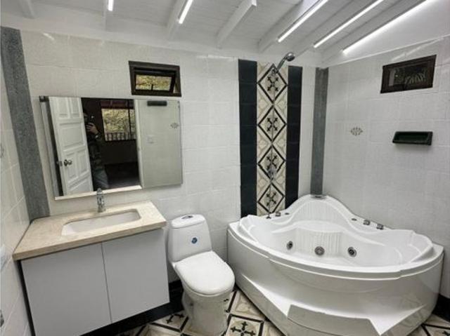 CASA FINCA INTELIGENTE DE LUJO EN ARRIENDO – SANTA ELENA