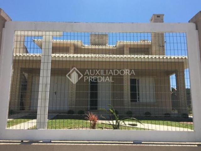 CASA FORA DE CONDOMÍNIO