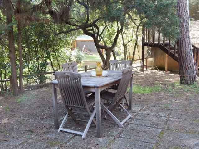 Casa Fortezza Trilocale al Primo Piano in Pineta con Giardino RIF. MC13