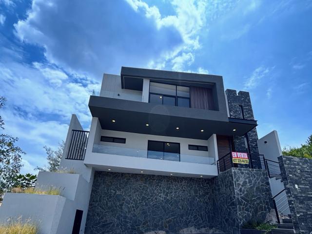 Casa Fraccionamiento Zanda