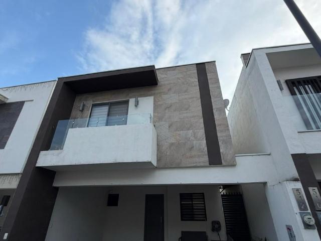 Casa Fraccionamiento Arbado