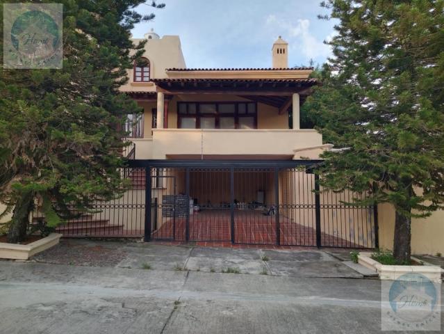 Casa Fraccionamiento Bugambilias