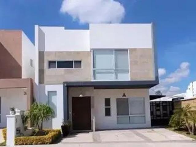 Casa Fraccionamiento Cumbres Del Lago