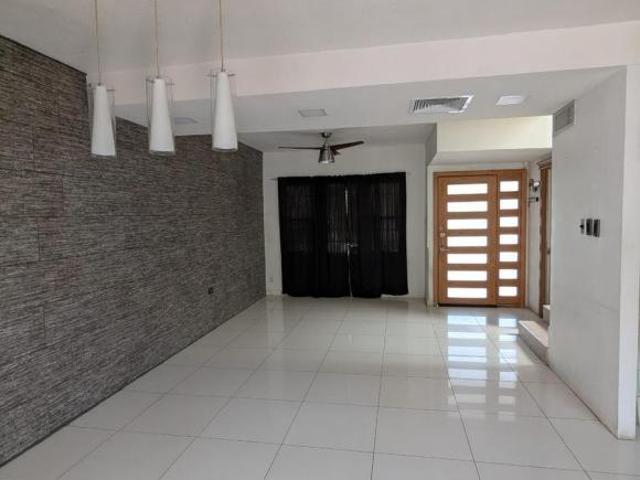 Casa Fraccionamiento Cumbres Universidad