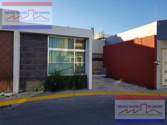 Casa Fraccionamiento El Carmen