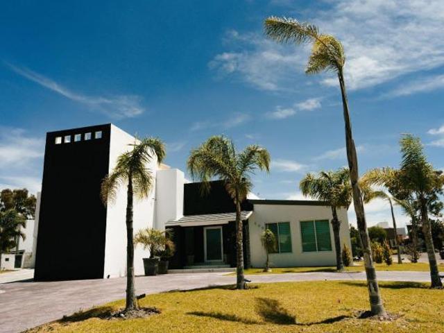 Casa Fraccionamiento Jardines del Lago
