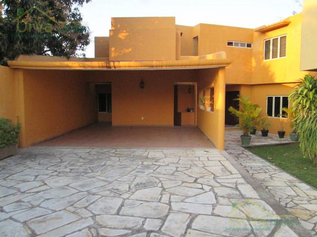 Casa Fraccionamiento Loma de Rosales