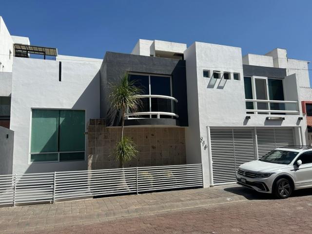 Casa Fraccionamiento Los Calicantos