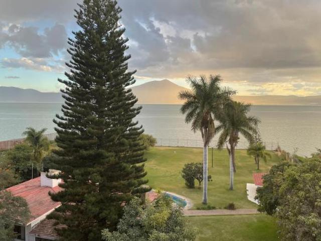 CASA FRENTE A LAGO CHAPALA