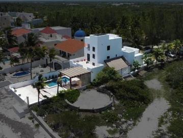 Casa Frente al Mar de 10 metros lineales KM 19 Uaymitun
