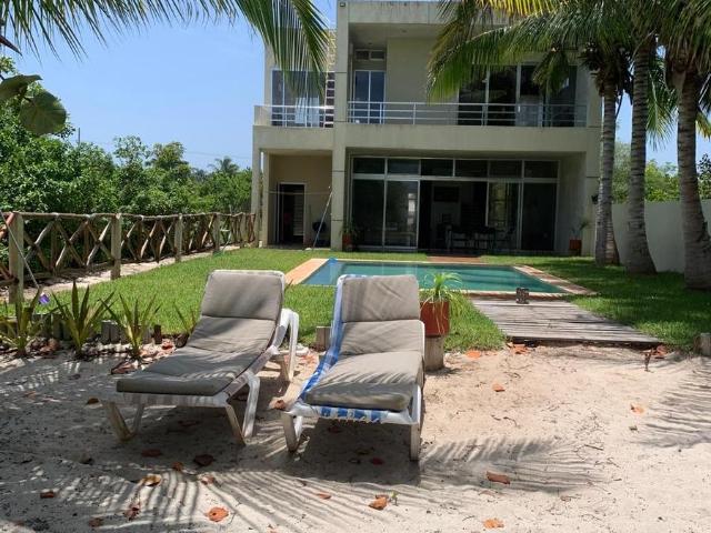 CASA FRENTE AL MAR EN RENTA, 4 RECAMARAS, AMUEBLADA Y EQUIPADA EN SAN BRUNO