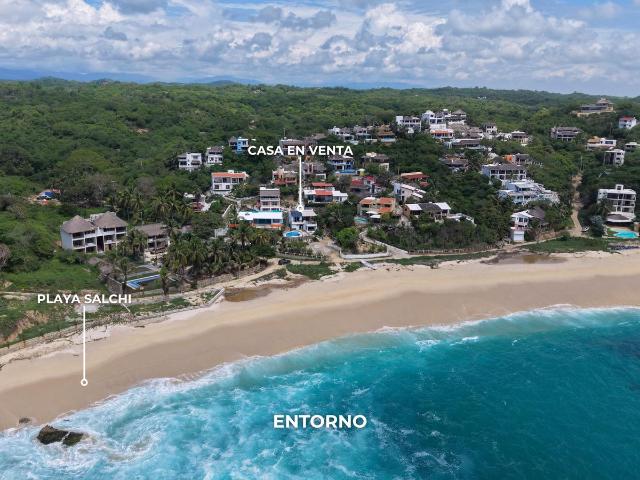 Casa Frente al Mar en Venta en Playa Salchi, Oaxaca