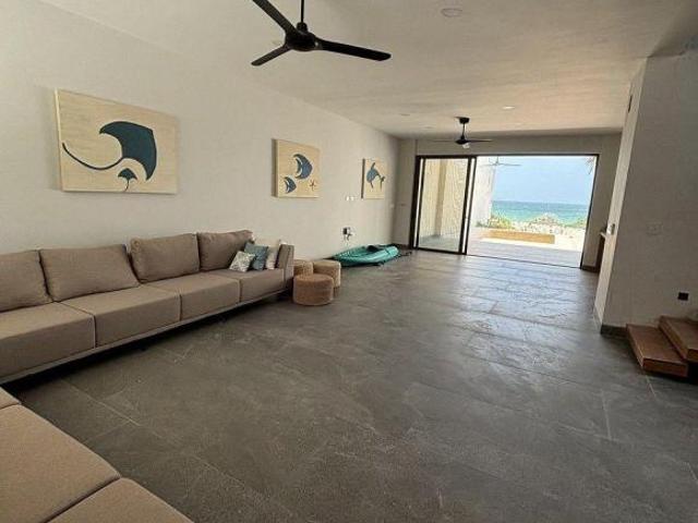 Casa frente al mar en venta en Telchac Puerto