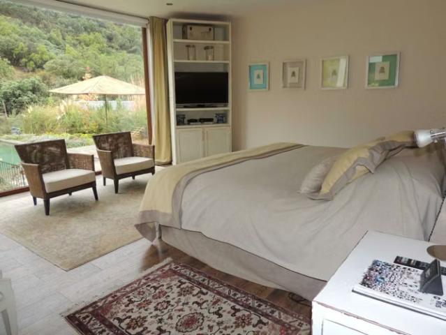 Casa frente colegio Craighouse 31170 | 4 dormitorios por 34500.00 en Lo Barnechea