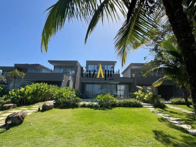 Casa Frente Mar de Luxo à Venda no Litoral Norte de SP | 5 Suítes, Piscina Privativa e Vista Livre