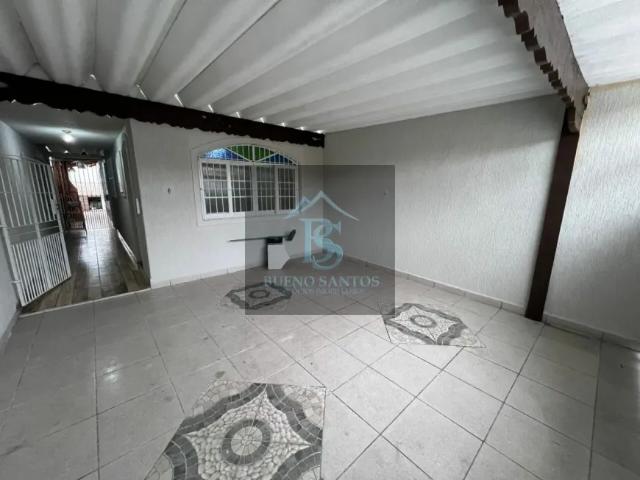Casa geminada no bairro Maracanã, Praia Grande SP, com 2 dormitórios, 1 suíte
