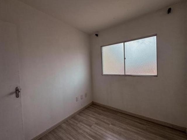 CASA GEMINADA À VENDA | SANTA TEREZINHA | 3 QUARTOS | 1 VAGA