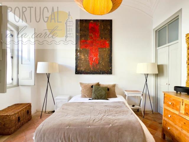 Casa geminada cheia de charme I Arquitetura tradicional I 3. 0m² Olhão