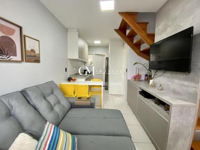 Casa geminada com 2 dorm, mobiliado, em Torres RS