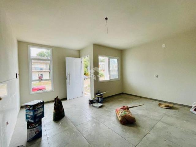 Casa Geminada com 2 quartos com pátio à venda no bairro Conventos em Lajeado
