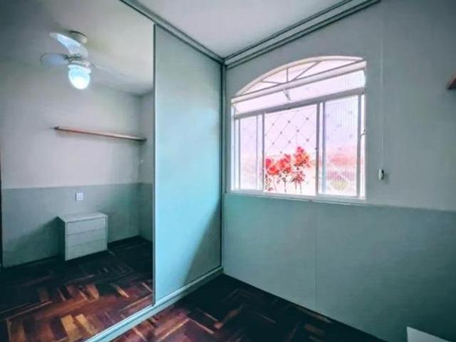 Casa Geminada com 3 quartos à venda em Belo Horizonte, no bairro Castelo