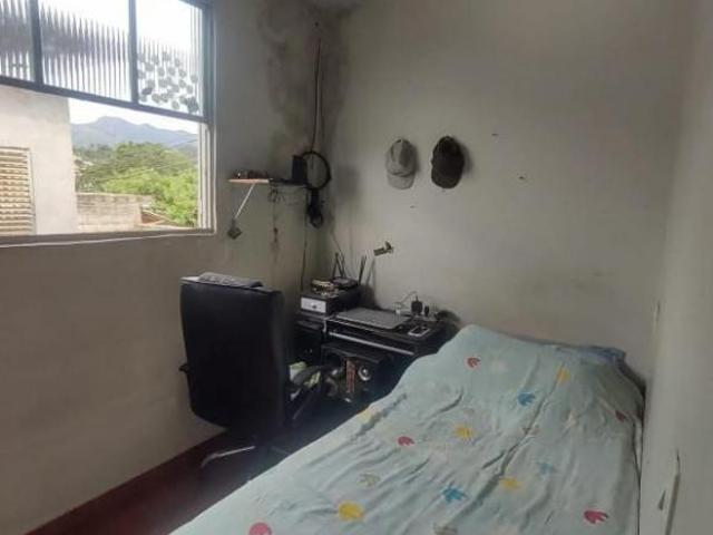 Casa Geminada com 3 quartos à venda em Belo Horizonte, no bairro Pongelupe Barreiro