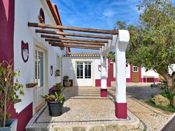 Casa geminada de 3 quartos +1 casa| Charneca Encarnação, Mafra