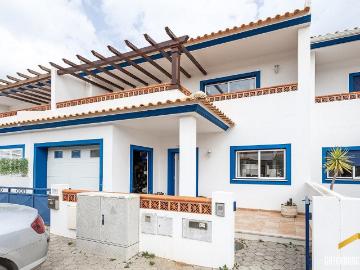 Casa geminada de 3 quartos com garagem em Burgau, Algarve 176m² Burgau
