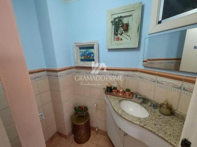 CASA GEMINADA PRÓXIMO AO LAGO NEGRO