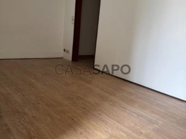 Casa Geminada T2 para alugar no Porto