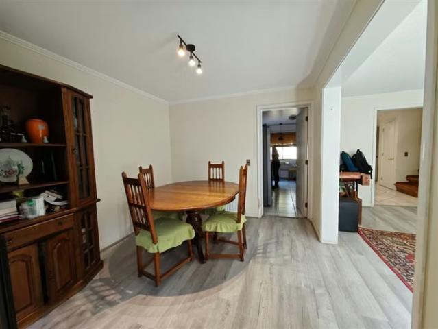 CASA Gran casa en condominio cerrado, 5 dorm, 4 baños, Mall Quilin, Peñalolén | 5 dormitorios por 9950.00 en Peñalolén